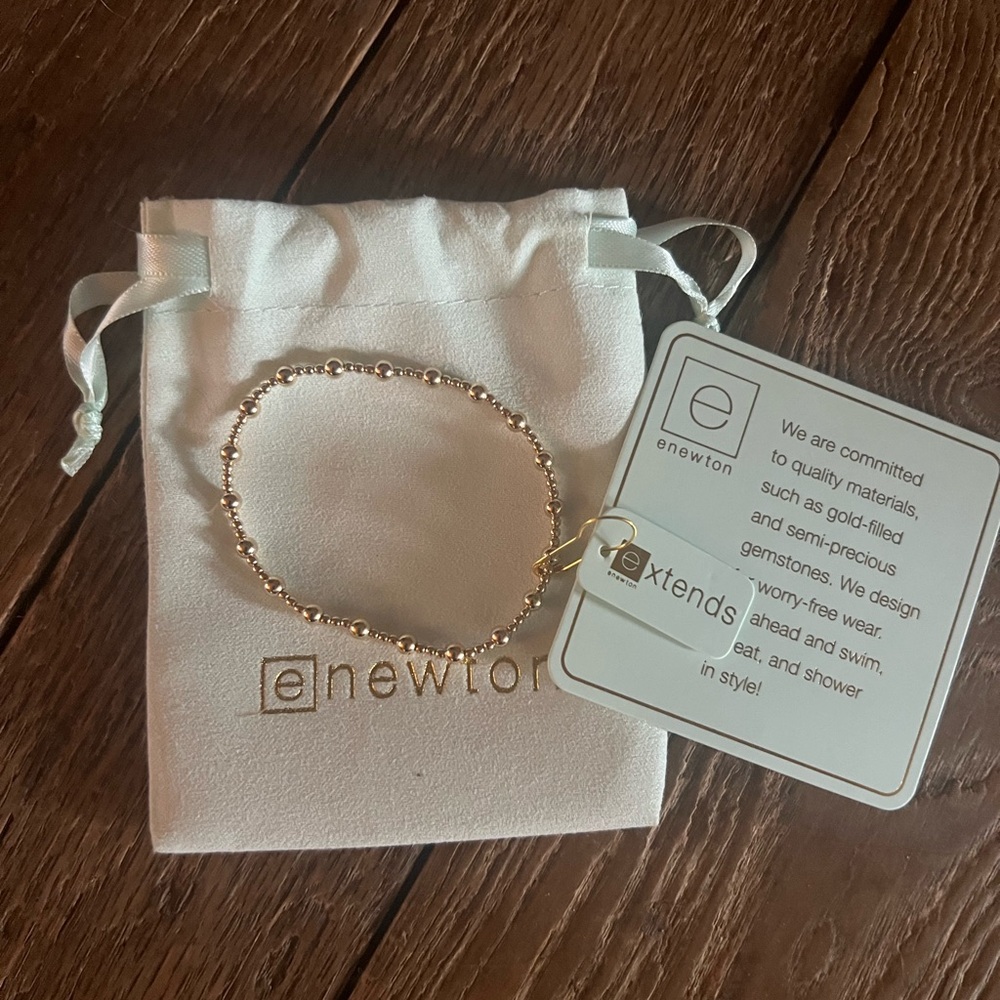 Newton bracelet (gold)